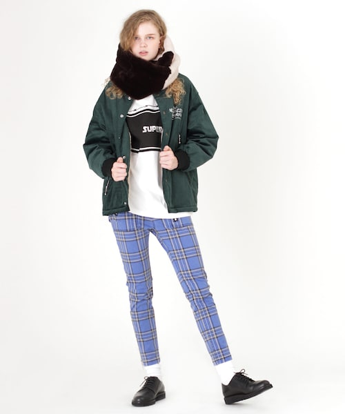 RNA（アールエヌエー）の「R3517 チェックzipスキニー（パンツ・レディース・ブルー系）」の4枚目の写真