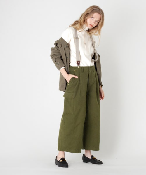 RNA-N（アールエヌエーエヌ）の「R3485 ワイドシルエットカーゴパンツ（パンツ・レディース・ブラック/ホワイト/カーキ）」の6枚目の写真
