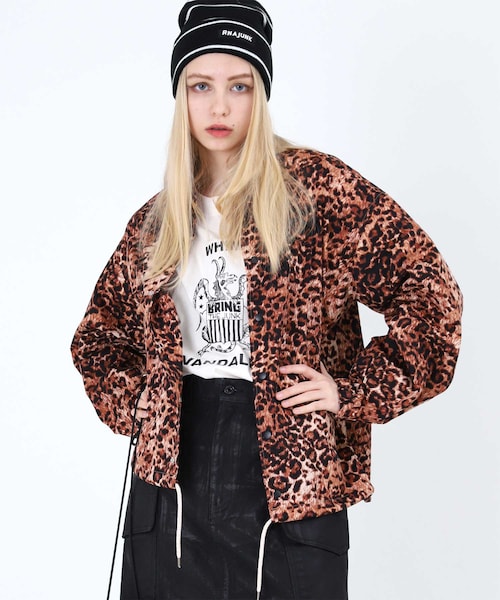 RNA（アールエヌエー）の「B2517 アニマルパターンコーチシャツ