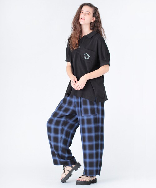 RNA（アールエヌエー）の「R3605 チェックベイカーパンツ（パンツ・レディース・ブルー/レッド）」の7枚目の写真