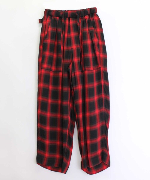 RNA（アールエヌエー）の「R3605 チェックベイカーパンツ（パンツ・レディース・ブルー/レッド）」の2枚目の写真
