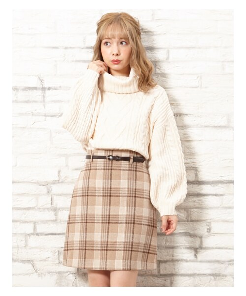 INGNI（イング）の「ベルト付きチェック柄台形／スカート（スカート・レディース・ｱｲﾎﾞﾘｰ/ｺﾝ/ﾍﾞｰｼﾞｭ・M）」の17枚目の写真