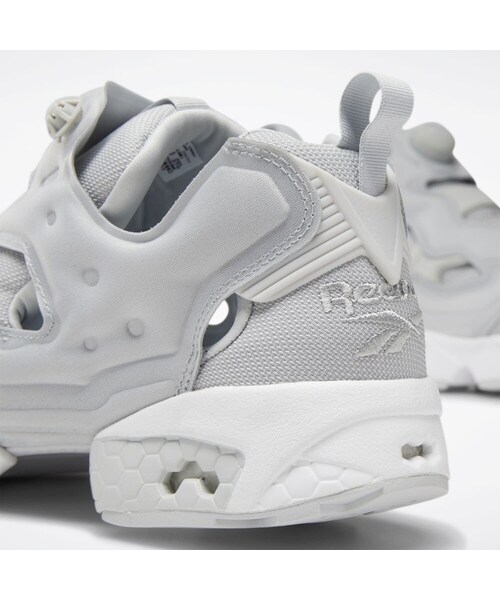 Reebok(リーボック)の「インスタポンプフューリー OG / INSTAPUMP FURY OG(シューズ・カレッジネイビー/ホワイト(DV6986)/スカルグレー/ホワイト(DV6988)/ブラック/ホワイト(DV6985)/ブレーズンベリー/ブラック/ホワイト(M40933)/ブラック/ハイパーグリーン/リーボックレッド/ホワイト(V47514))」の22枚目の写真
