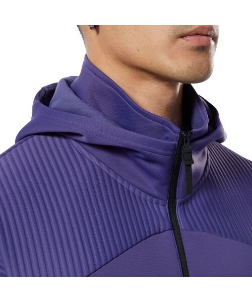 Reebok（リーボック）の「サーモウォーム デルタピーク コントロール フーディー / Thermowarm Deltapeak Control Hoodie（トップス・ミッドナイトインク(EC1001)・S/M/L）」の8枚目の写真