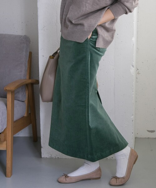 URBAN RESEARCH DOORS(アーバンリサーチドアーズ)の「【Oggi掲載】コーデュロイマキシストレートスカート(その他・レディース・GREGE/CHOCO/GREEN・36/38)」の5枚目の写真