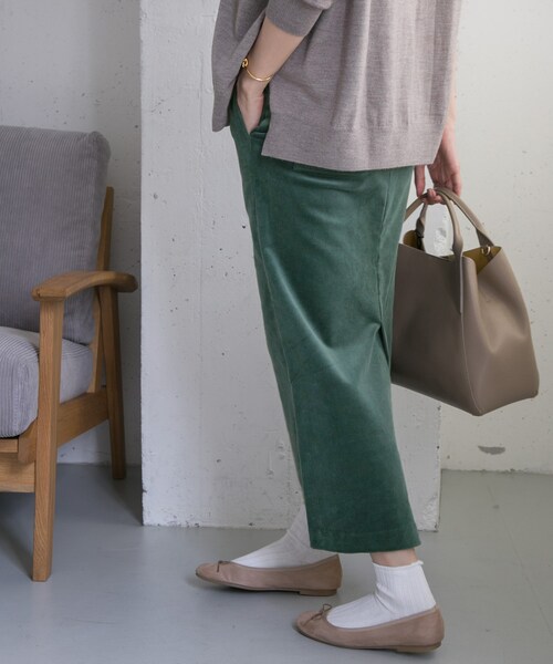 URBAN RESEARCH DOORS(アーバンリサーチドアーズ)の「【Oggi掲載】コーデュロイマキシストレートスカート(その他・レディース・GREGE/CHOCO/GREEN・36/38)」の6枚目の写真
