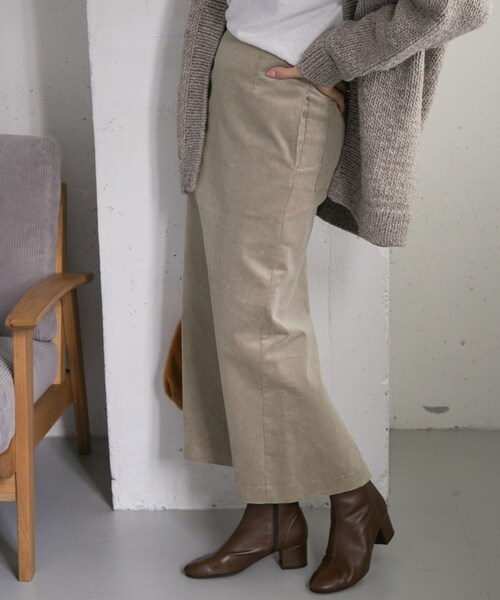 URBAN RESEARCH DOORS(アーバンリサーチドアーズ)の「【Oggi掲載】コーデュロイマキシストレートスカート(その他・レディース・GREGE/CHOCO/GREEN・36/38)」の13枚目の写真