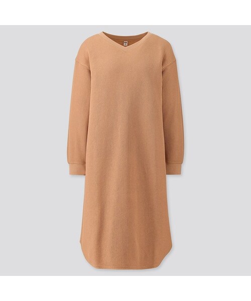 UNIQLO（ユニクロ）の「ワッフルVネックワンピース（長袖）（ワンピース・レディース・OFF WHITE 01/BLACK 09/GREEN 51/BEIGE 32・M/XS/XL/S/XXL/L）」の3枚目の写真