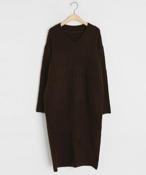 DHOLIC（ディーホリック）の「Vネックリブワンピース（ワンピース・レディース・ピンク/ブラウン/ブラック/ベージュ・FREE）」の3枚目の写真