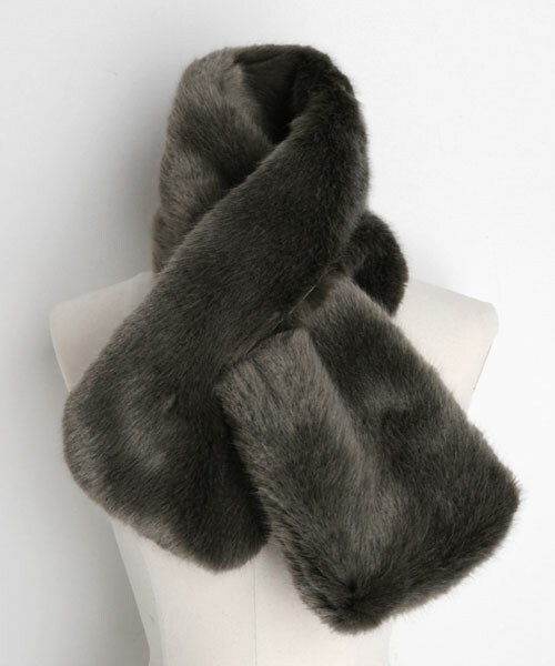 DHOLIC（ディーホリック）の「エコファークロスマフラー（マフラー・レディース・ホワイト/グレー/ブラウン/ピンク/ブラック/その他・FREE）」の6枚目の写真