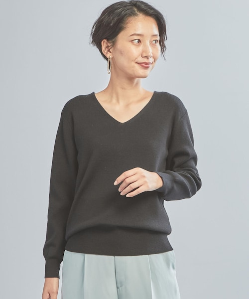 WORK TRIP OUTFITS GREEN LABEL RELAXING(ワークトリップアウトフィッツグリーンレーベル リラクシング)の「【WORK TRIP OUTFITS】CS W/A Vネック 総針 プルオーバーニット(その他・レディース・その他・FREE)」の1枚目の写真