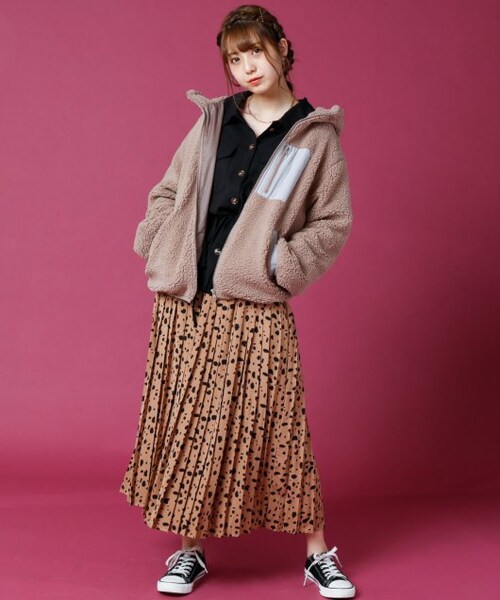 RAY CASSIN（レイカズン）の「配色ボアフードブルゾン（ジャケット/アウター・レディース・ブラウン/生成/ラベンダー・FREE）」の18枚目の写真