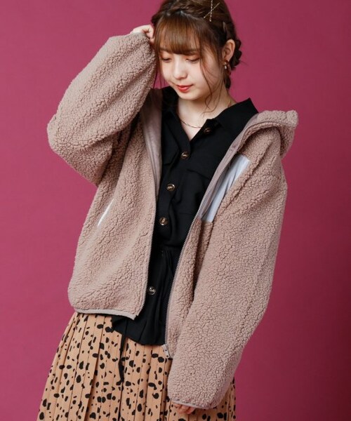 RAY CASSIN（レイカズン）の「配色ボアフードブルゾン（ジャケット/アウター・レディース・ブラウン/生成/ラベンダー・FREE）」の15枚目の写真