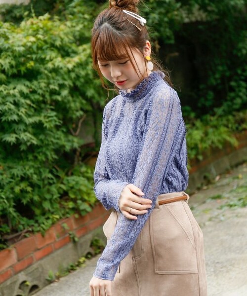 RAY CASSIN（レイカズン）の「立体レース長袖プルオーバー（トップス・レディース・黒/ブルー/ブラウン/オフ白・FREE）」の15枚目の写真