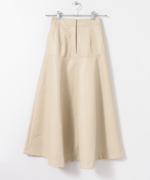 KBF(ケイビーエフ)の「フェイクレザーフレアスカート(その他・レディース・BEIGE/BLACK・one)」の9枚目の写真