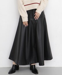 KBF | フェイクレザーフレアスカート(その他)