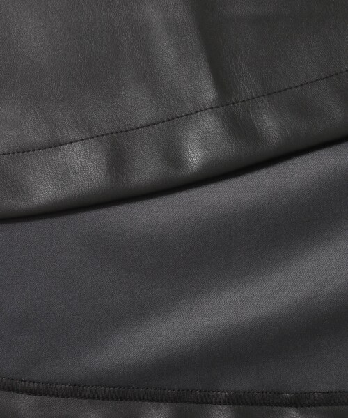 KBF(ケイビーエフ)の「フェイクレザーフレアスカート(その他・レディース・BEIGE/BLACK・one)」の14枚目の写真