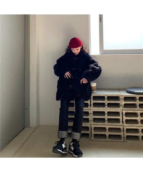 no brand（ノーブランド）の「ボア ダッフルコート 韓国ファッション レディース もこもこ 防寒 ハーフコート アウター ホーンバックル ホワイト ブラック 秋冬 秋 冬 (DTC-606392362025)（ダッフルコート・レディース・その他）」の13枚目の写真