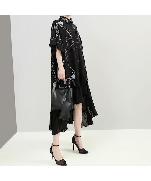 no brand（ノーブランド）の「レディース デザインプリント シャツワンピース 個性的ファッション モノトーン フリル アシンメトリー 半袖 韓国ファッション (DCT-574246284487)（ワンピース・レディース・その他）」の4枚目の写真