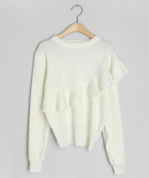 DHOLIC（ディーホリック）の「ダイアゴナルフリルニット（ニット/セーター・レディース・ベージュ/ホワイト/ブラック・FREE）」の2枚目の写真