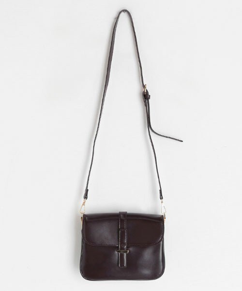 DHOLIC（ディーホリック）の「2WAYスクエアバッグ（ショルダーバッグ・レディース・グリーン/レッド/ブラウン/パープル/ブラック・FREE）」の4枚目の写真