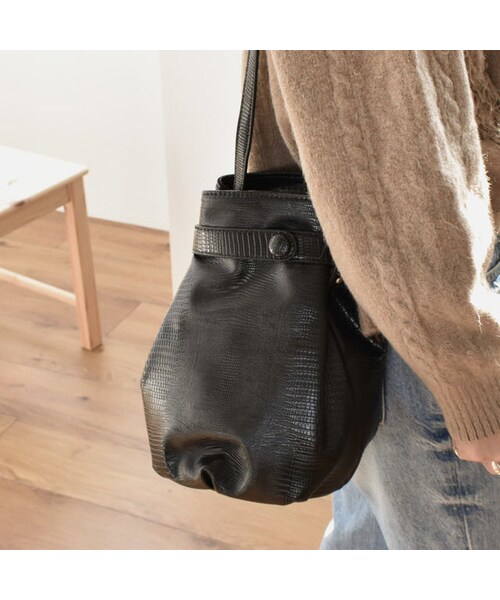 Lavish Gate（ラヴィッシュゲート）の「bag2-02440　型押しフェイクレザーバッグ　ブラウン　ブラック（ショルダーバッグ・レディース・その他）」の7枚目の写真