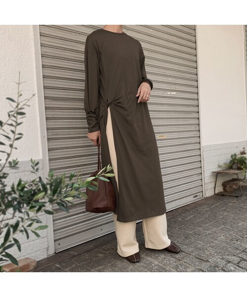 Lavish Gate ラヴィッシュゲート の Onepiece 日本製 ギャザースリットワンピース 長袖 カーキ ダークブラウン ワンピース Wear