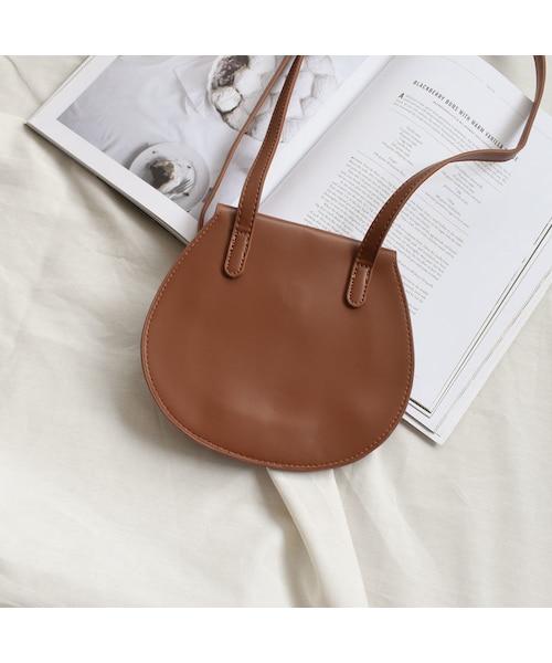 Lavish Gate（ラヴィッシュゲート）の「nh-bag2-02479　エコレザー　ラウンドフラップバッグ　ショルダーバッグ　ウエストバッグ（ショルダーバッグ・レディース・その他）」の9枚目の写真