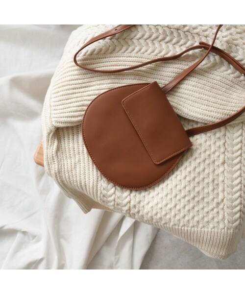 Lavish Gate（ラヴィッシュゲート）の「nh-bag2-02479　エコレザー　ラウンドフラップバッグ　ショルダーバッグ　ウエストバッグ（ショルダーバッグ・レディース・その他）」の11枚目の写真