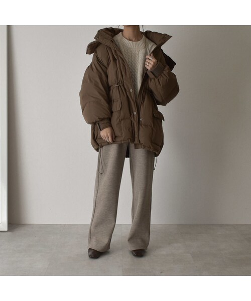 Lavish Gate(ラヴィッシュゲート)の「outer-02027 ミディ ダウンコート ブラウン ブラック(ダウンジャケット/コート・レディース・その他)」の6枚目の写真