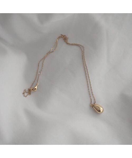 Lavish Gate（ラヴィッシュゲート）の「mb-necklace2-02002　SV925　ドロップトップ　ネックレス　ゴールド（ネックレス・レディース・その他）」の5枚目の写真