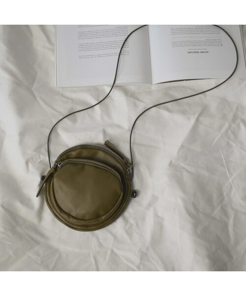 Lavish Gate（ラヴィッシュゲート）の「nh-bag2-02483　エコレザー　ラウンドミニポシェット　ショルダーバッグ（ショルダーバッグ・レディース・その他）」の13枚目の写真