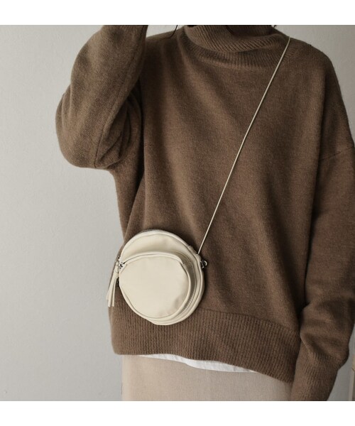 Lavish Gate（ラヴィッシュゲート）の「nh-bag2-02483　エコレザー　ラウンドミニポシェット　ショルダーバッグ（ショルダーバッグ・レディース・その他）」の8枚目の写真