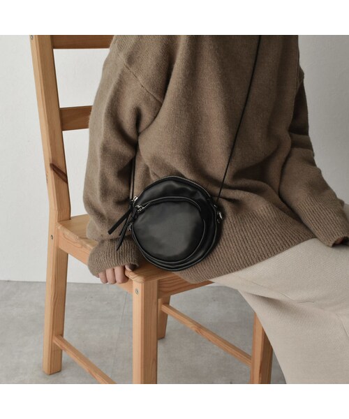 Lavish Gate（ラヴィッシュゲート）の「nh-bag2-02483　エコレザー　ラウンドミニポシェット　ショルダーバッグ（ショルダーバッグ・レディース・その他）」の11枚目の写真