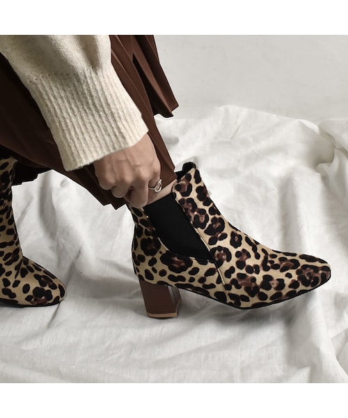 【新品/ タグ付き】HYS アンクル丈のハラコウエスタンブーツ レオパード柄 Lavish Gate（ラヴィッシュゲート）の「shoes-02044 レオパード