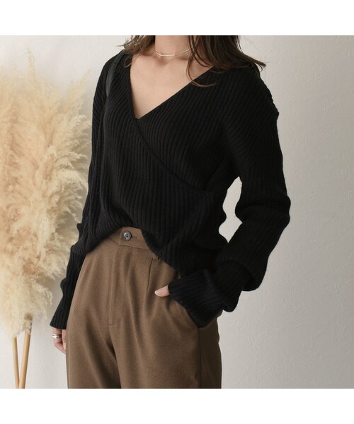 Lavish Gate（ラヴィッシュゲート）の「knit-02049　カシュクールリブトップス　ブラック　ホワイト　ベージュ（ニット/セーター・レディース・その他）」の5枚目の写真