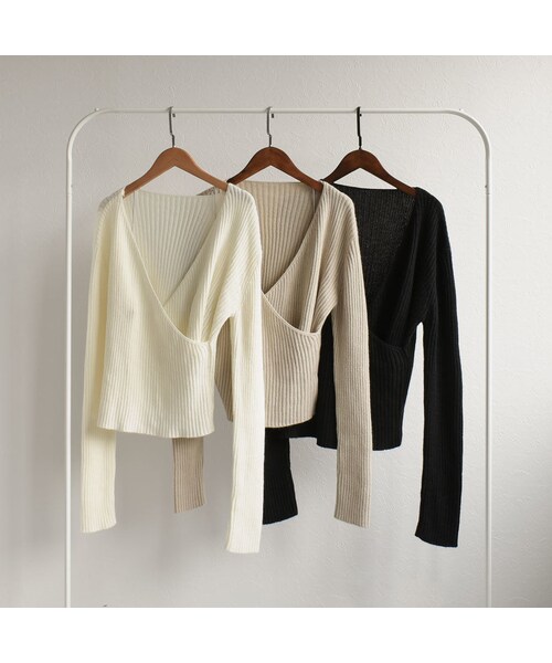 Lavish Gate（ラヴィッシュゲート）の「knit-02049　カシュクールリブトップス　ブラック　ホワイト　ベージュ（ニット/セーター・レディース・その他）」の10枚目の写真