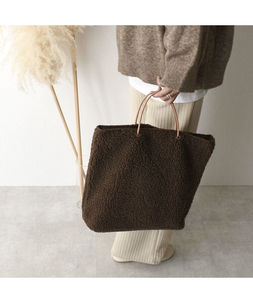 Lavish Gate（ラヴィッシュゲート）の「bag2-02476　本革ハンドル　ボアトートバッグ　オフホワイト　ダークブラウン（トートバッグ・レディース・その他）」の4枚目の写真