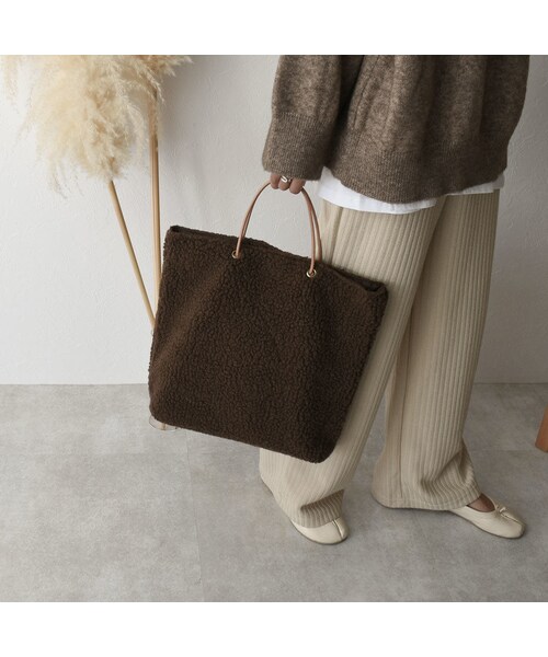 Lavish Gate（ラヴィッシュゲート）の「bag2-02476　本革ハンドル　ボアトートバッグ　オフホワイト　ダークブラウン（トートバッグ・レディース・その他）」の5枚目の写真