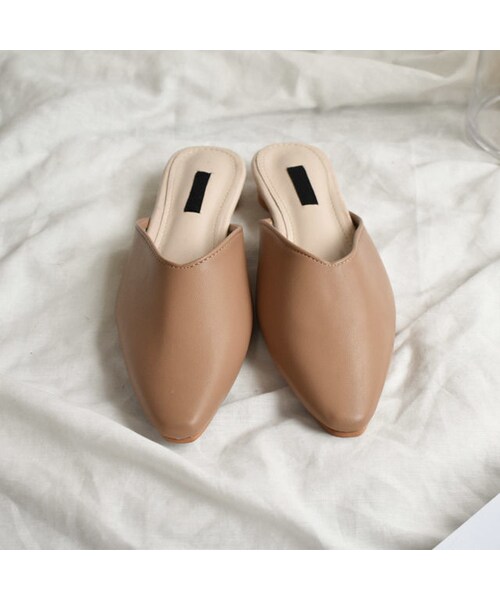 Lavish Gate（ラヴィッシュゲート）の「shoes-02056　フェイクレザー　ポインテッドトゥミュール　パンプス　ヌードカラー　ブラック（パンプス・レディース・その他）」の10枚目の写真