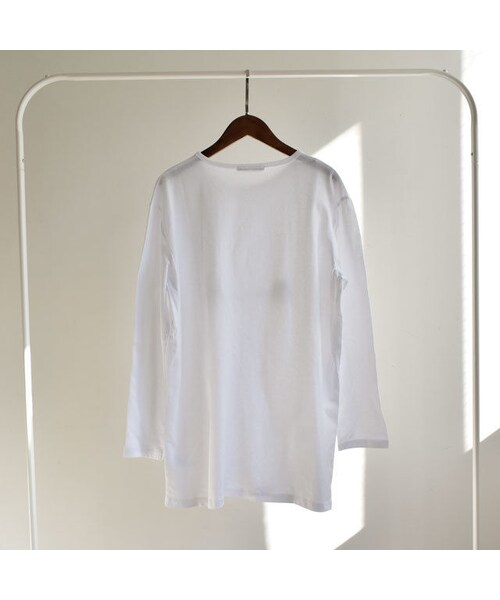 Lavish Gate（ラヴィッシュゲート）の「tops-02015 　サイドスリット　ロングＴシャツ　ホワイト（Tシャツ/カットソー・レディース・その他）」の11枚目の写真