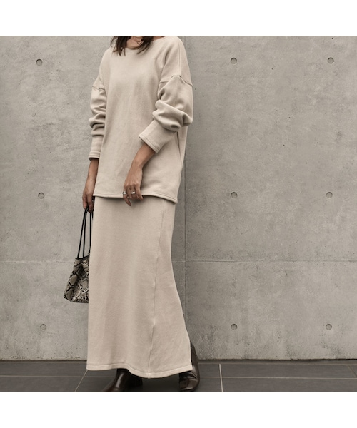 Lavish Gate（ラヴィッシュゲート）の「tops-04023　日本製　バックオープンニットトップス　エクリュ　ブラウン（ニット/セーター・レディース・その他）」の3枚目の写真