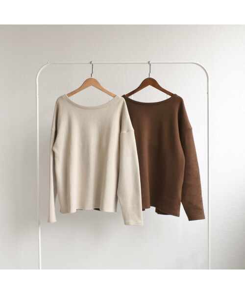 Lavish Gate（ラヴィッシュゲート）の「tops-04023　日本製　バックオープンニットトップス　エクリュ　ブラウン（ニット/セーター・レディース・その他）」の7枚目の写真