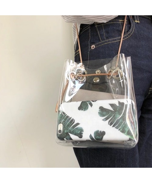 Lavish Gate（ラヴィッシュゲート）の「bag2-02331　本革ヌメコード　PVC素材　クリアバッグ　巾着バッグ（ショルダーバッグ・レディース・その他）」の11枚目の写真