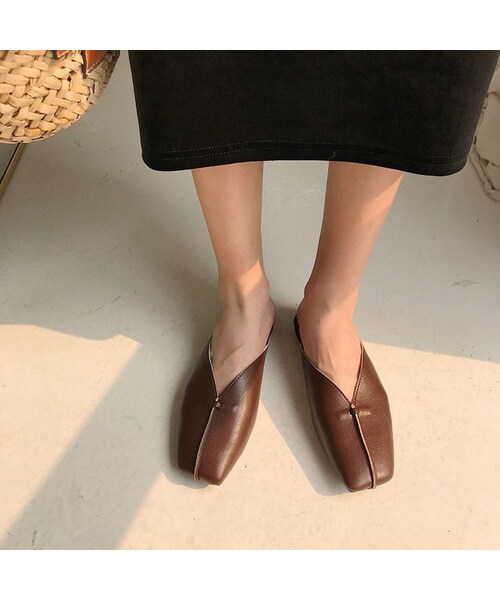 Lavish Gate（ラヴィッシュゲート）の「shoes-02067　センターシーム　スクエアトゥＶカットサンダル　エクリュ　モカ　ダークブラウン（サンダル・レディース・その他）」の8枚目の写真