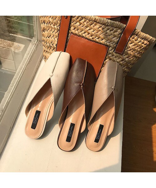 Lavish Gate（ラヴィッシュゲート）の「shoes-02067　センターシーム　スクエアトゥＶカットサンダル　エクリュ　モカ　ダークブラウン（サンダル・レディース・その他）」の7枚目の写真