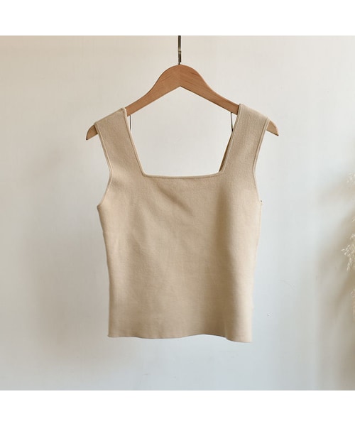 Lavish Gate（ラヴィッシュゲート）の「mb-tops-02060　スクエアネック　ニットタンクトップ　ホワイト　ベージュ　モカ　ブラック（タンクトップ・レディース・その他）」の11枚目の写真