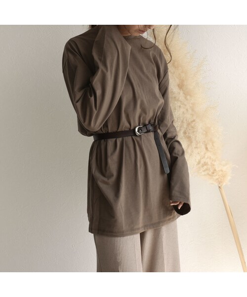Lavish Gate(ラヴィッシュゲート)の「nh-tops-02130 オーバーサイズ ロンT モカ(Tシャツ/カットソー・レディース・その他)」の3枚目の写真