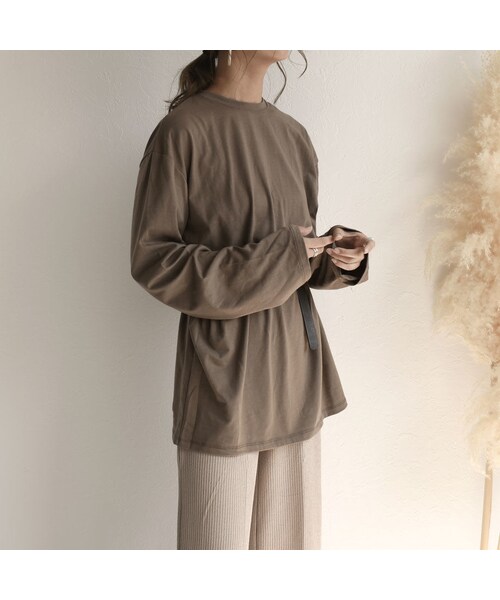 Lavish Gate(ラヴィッシュゲート)の「nh-tops-02130 オーバーサイズ ロンT モカ(Tシャツ/カットソー・レディース・その他)」の5枚目の写真