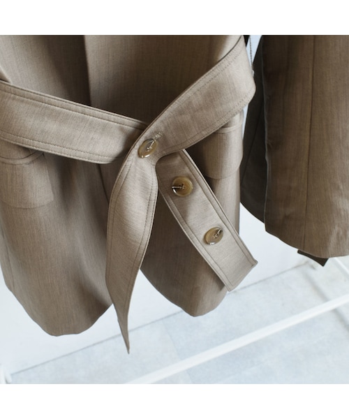 Lavish Gate(ラヴィッシュゲート)の「outer-02015 ベルト付き テーラードジャケット カーキベージュ モカブラウン(テーラードジャケット・レディース・その他)」の15枚目の写真